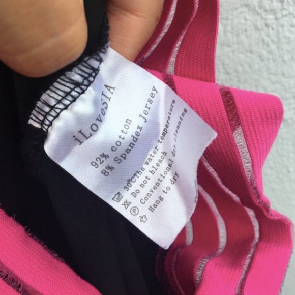 Black Capri Workout Leggings with pink waist - Picture 6 of 6